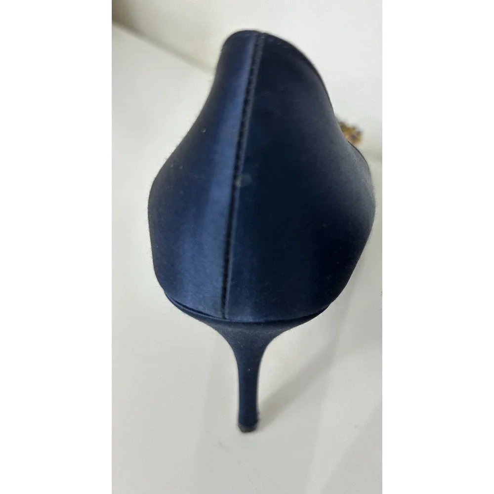 Manolo Blahnik Rigiuba Navy Blue Silk Satin Jeweled Pumps Heels 38 Box Bag